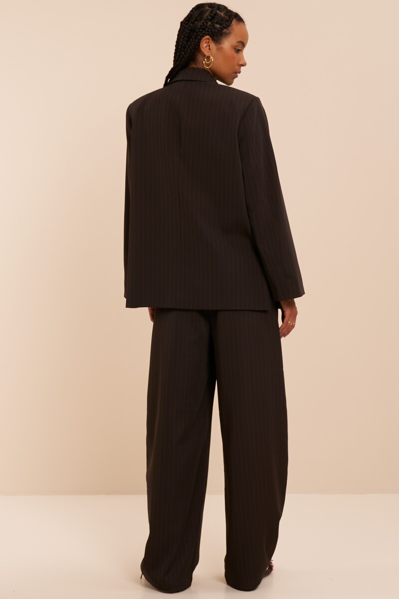 Brown barrel trousers with pinstripes | My Jewellery