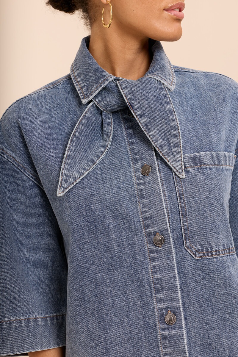 Blue denim blouse with short sleeves and scarf | My Jewellery