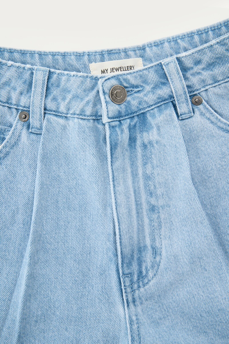 Blue denim shorts with pleats | My Jewellery