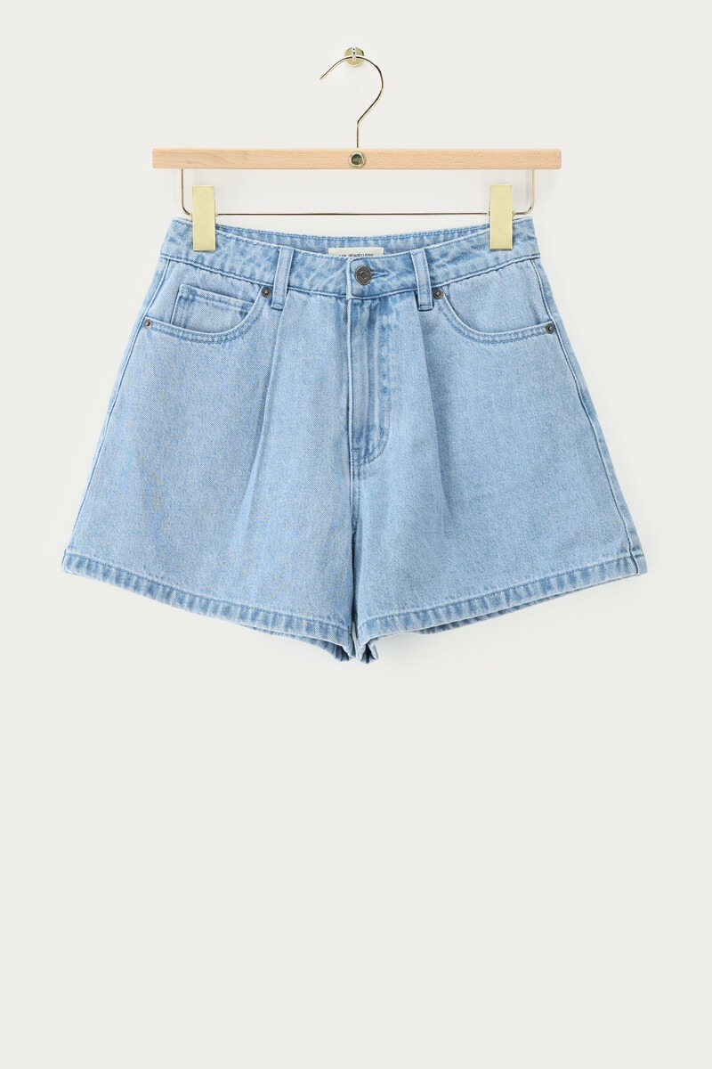 Blue denim shorts with pleats | My Jewellery