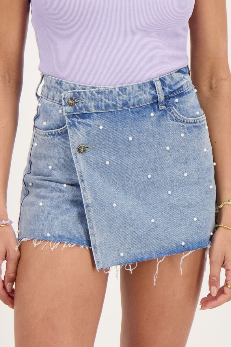 Blue denim skort with pearls | My Jewellery