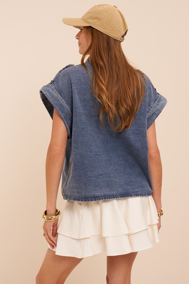 Blue denim top with rolled-up short sleeves | My Jewellery