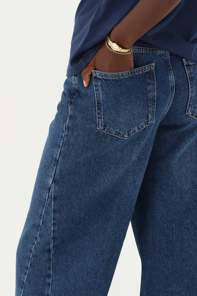 Blue flared jeans | My Jewellery