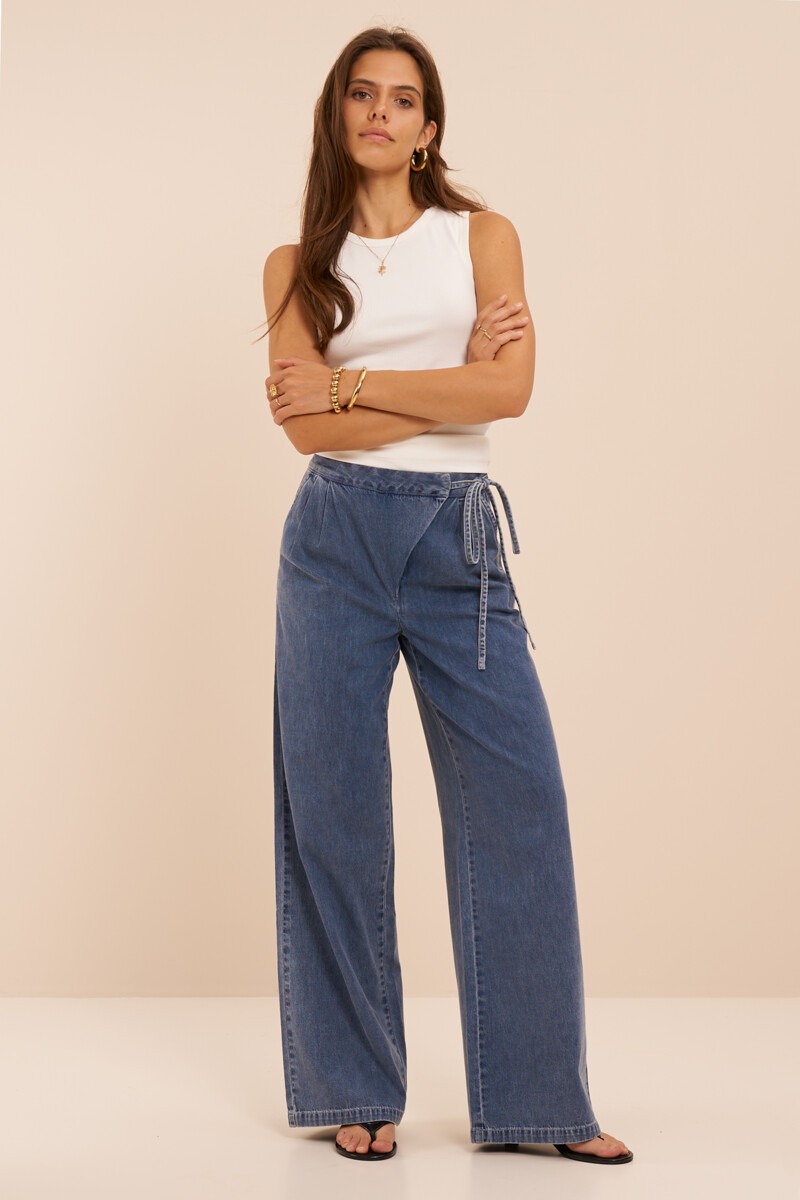 Blue wide leg jeans with wrap and bow detail | My Jewellery