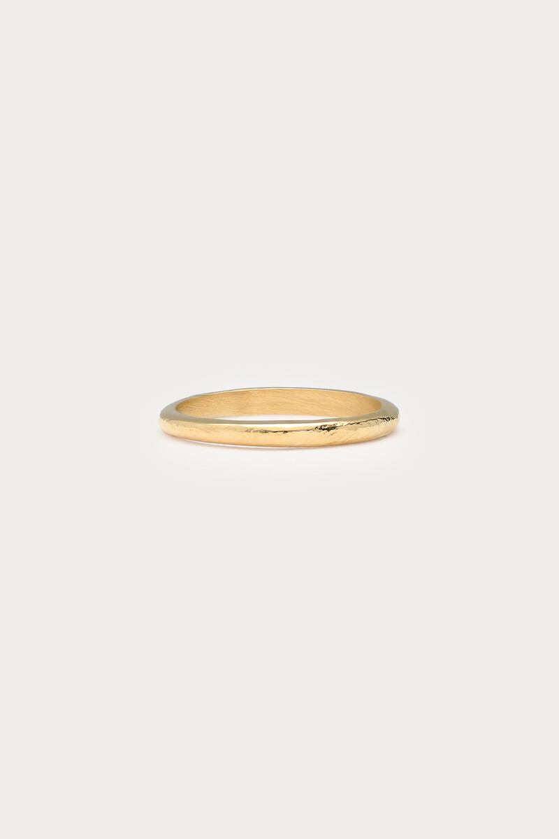 Bold basic ring 'hammered'