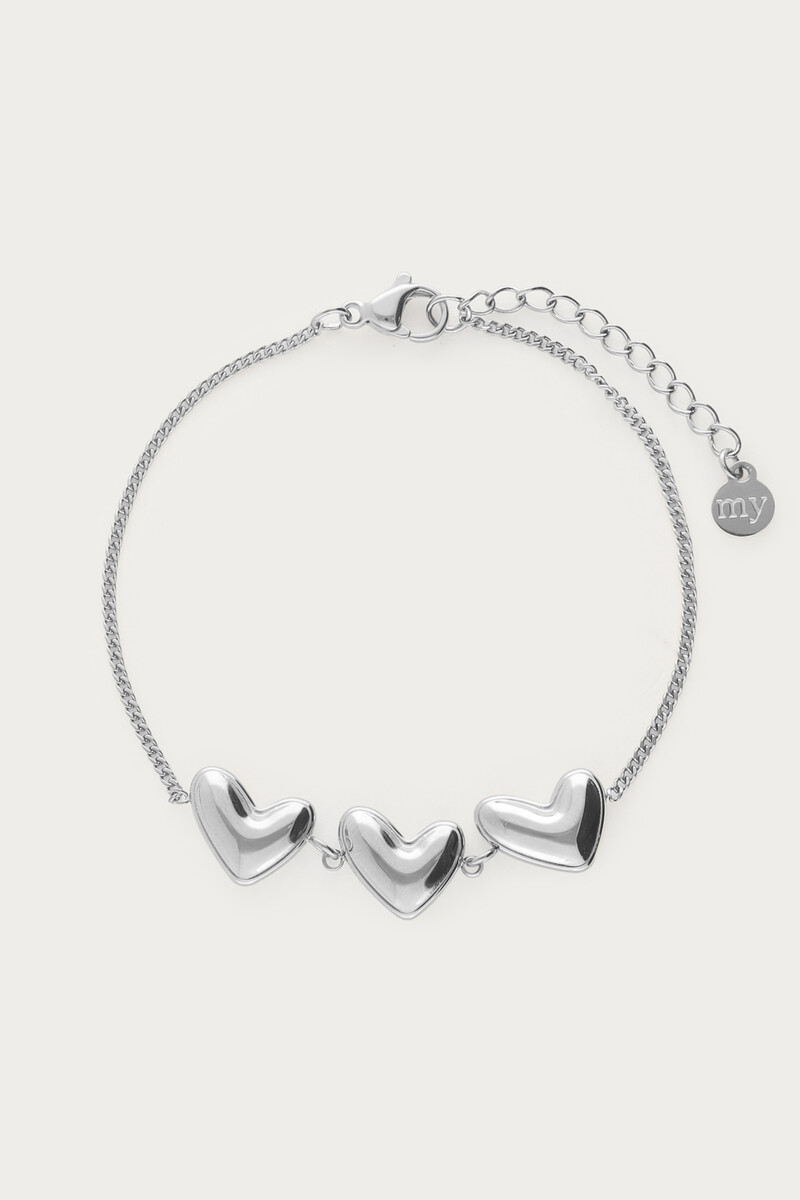Bold bracelet with three hearts | My Jewellery