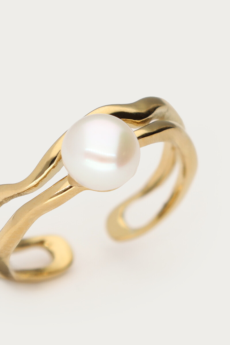 Bold ring with wave and freshwater pearl | My Jewellery