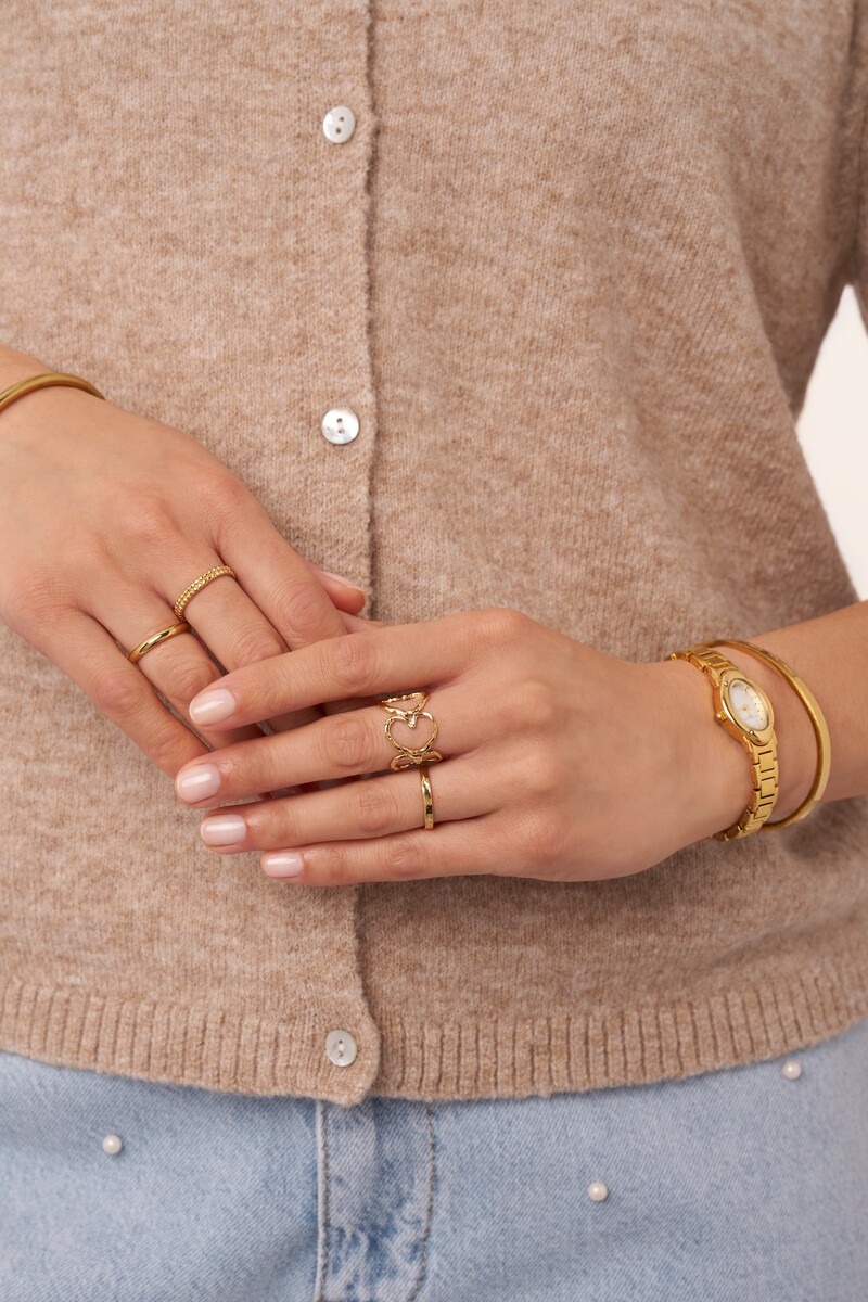 Bold statement ring with open hearts