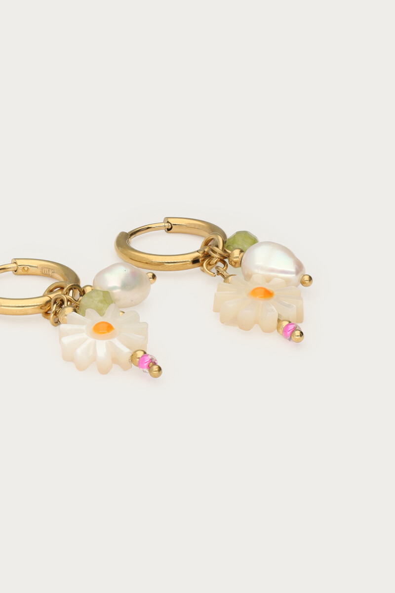Botanical hoop earrings with white flowers and freshwater pears | My Jewellery