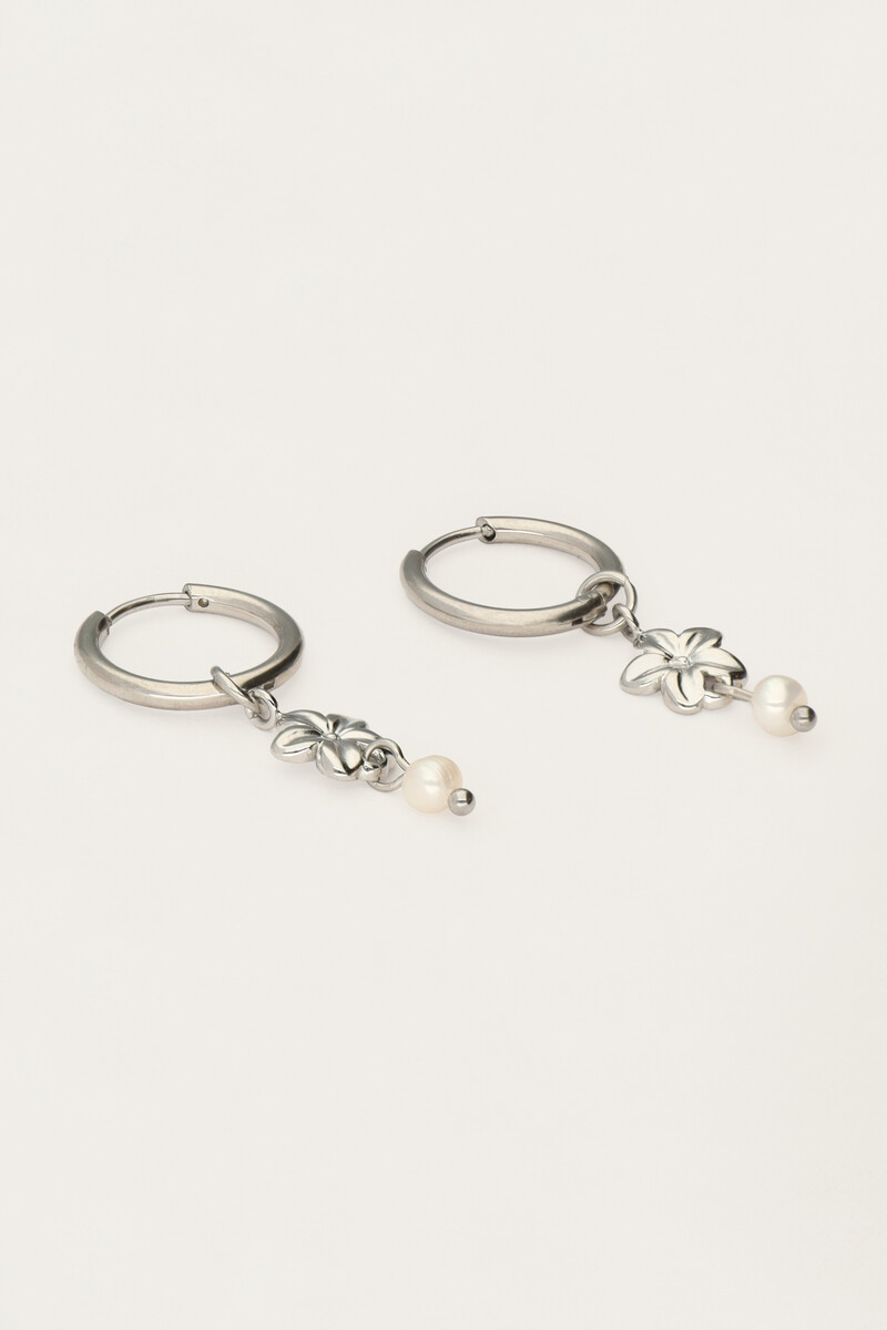 Botanical hoop earrings with flowers and freshwater pearls | My Jewellery
