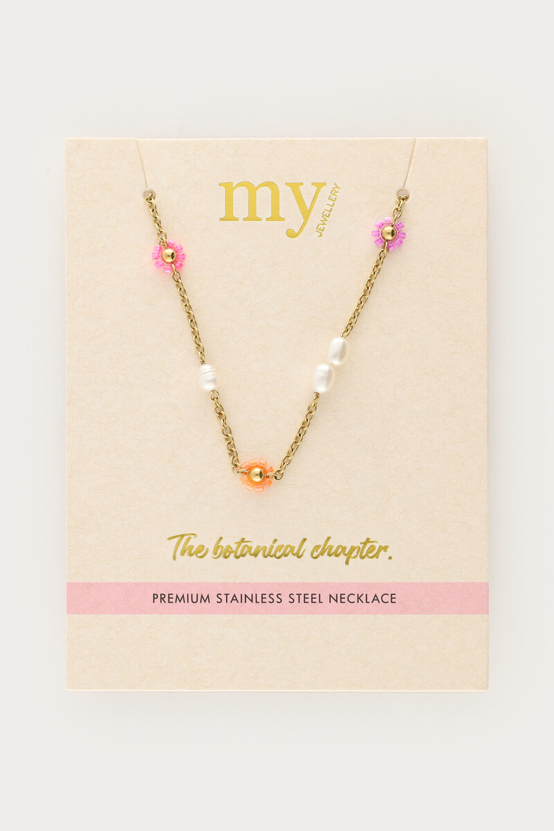 Botanical necklace with flowers ands freshwater pearls