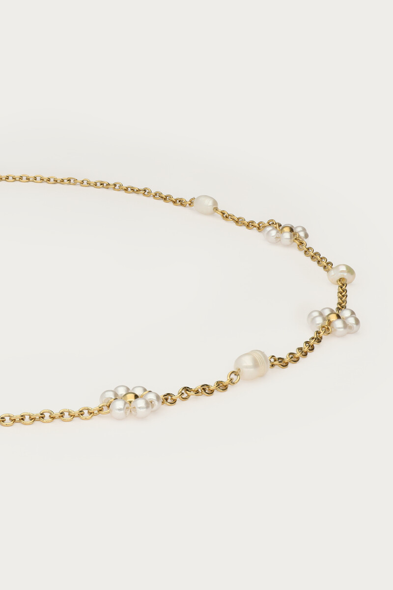 Botanical necklace with freshwater pearl flowers | My Jewellery