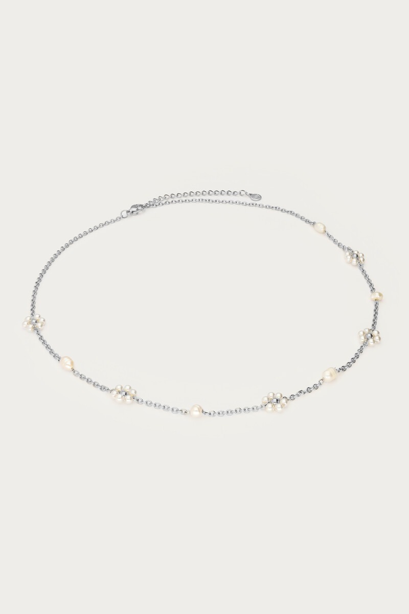 Botanical necklace with freshwater pearl flowers | My Jewellery