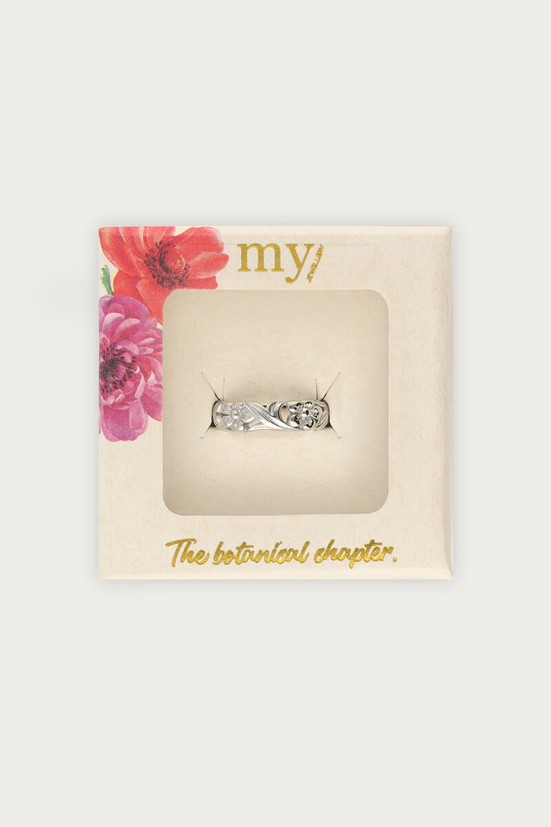 Botanical ring with vintage flowers | My Jewellery