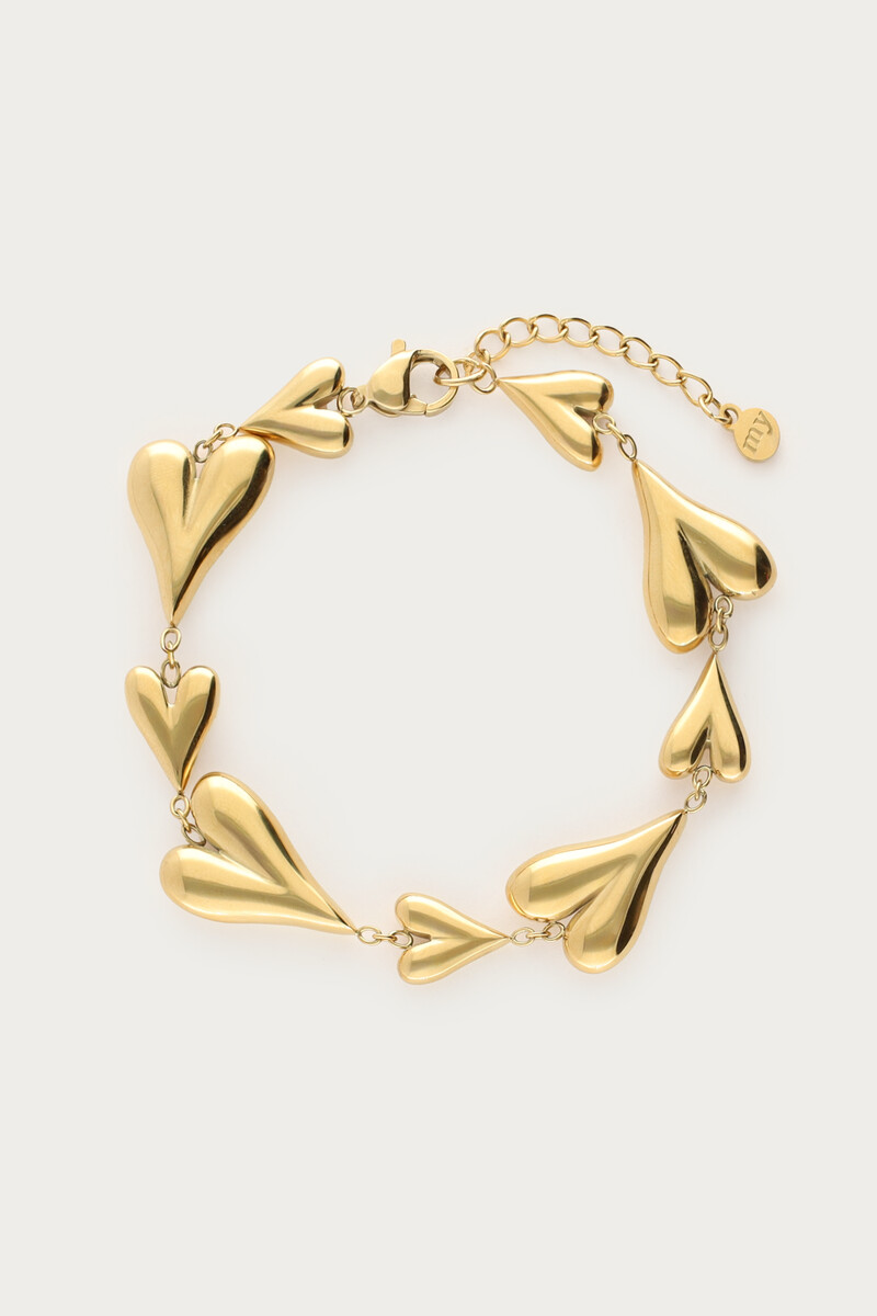 Armband met kleine en grote hartjes