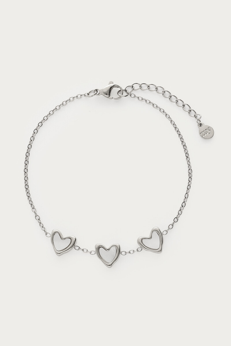 Bracelet with three mother of pearl hearts | My Jewellery
