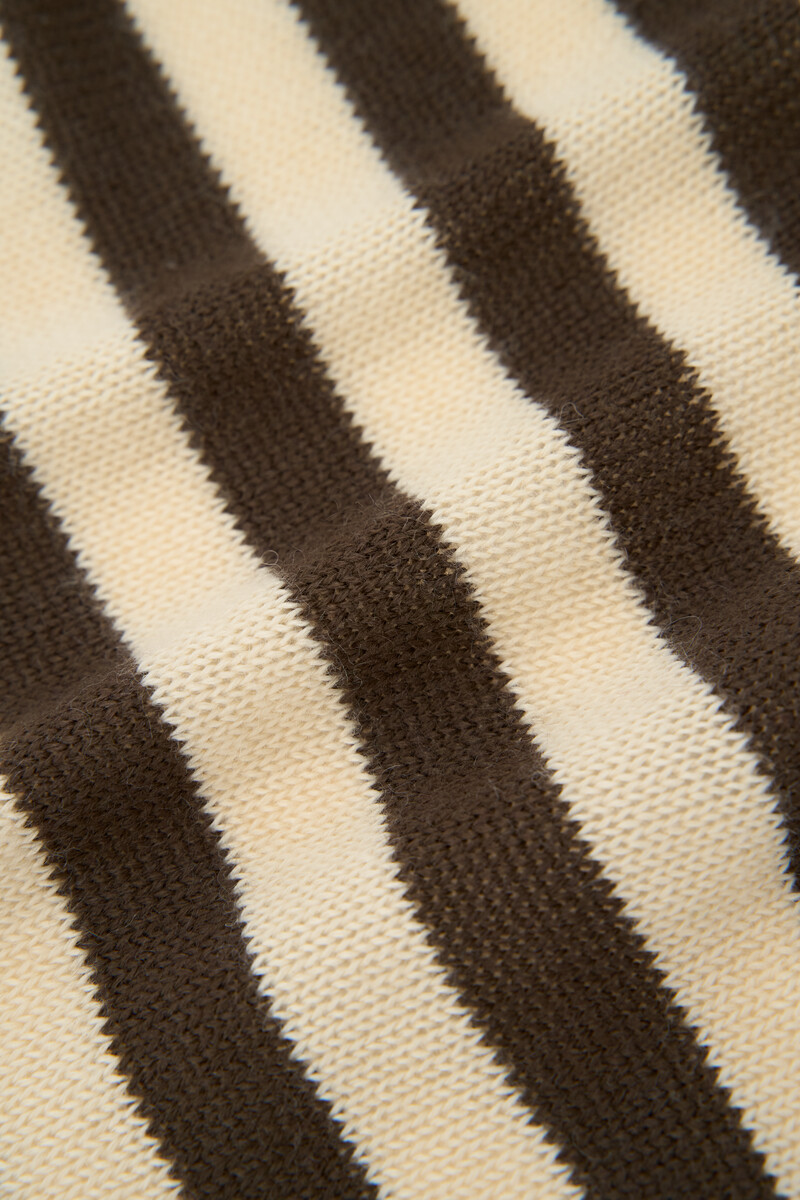 Brown-beige knitted triangle scarf with stripes | My Jewellery