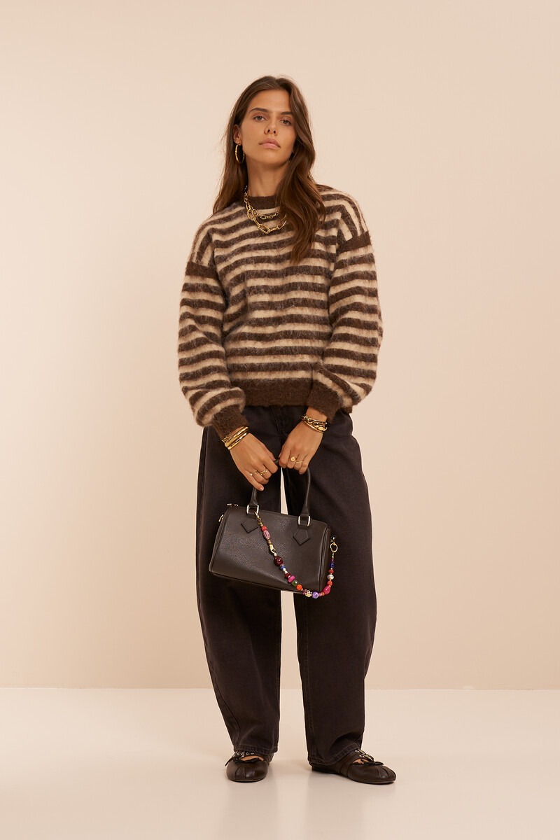 Brown brushed sweater with beige stripes | My Jewellery