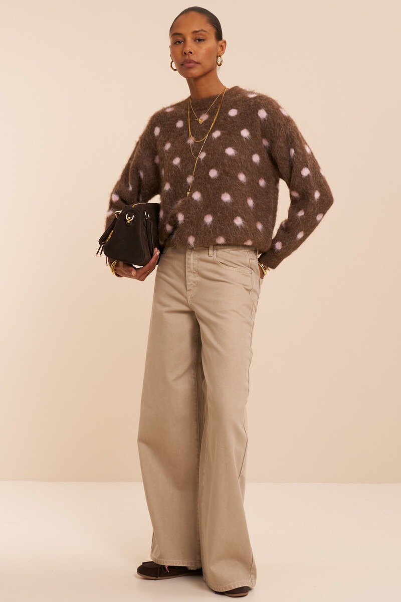 Brown brushed sweater with pink polka dots | My Jewellery