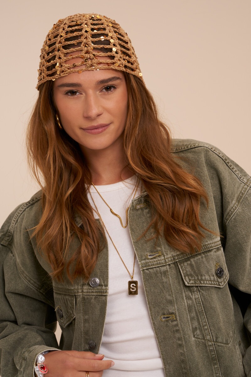 Brown crochet hat with sequins | My Jewellery