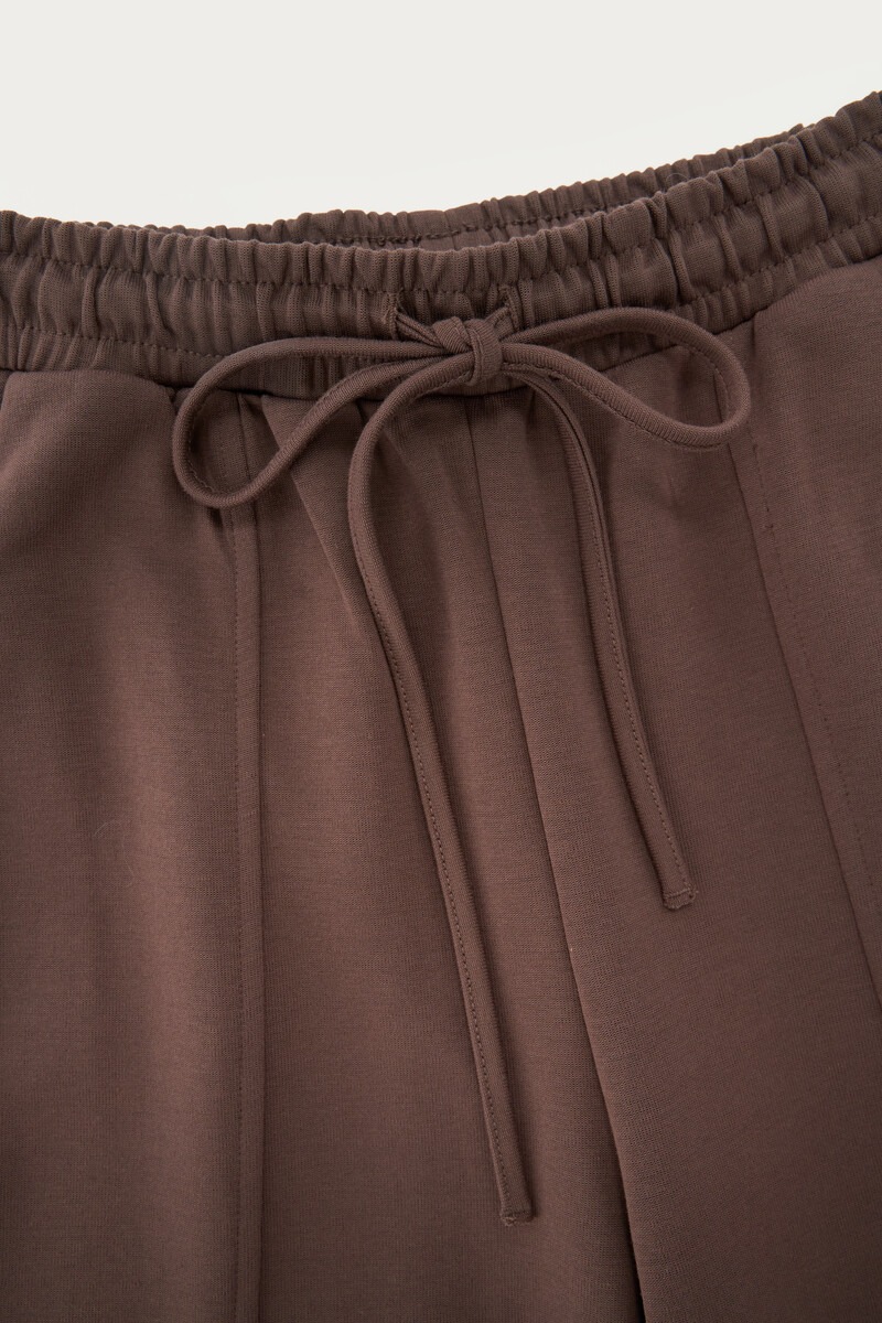 Brown jogger trousers | My Jewellery