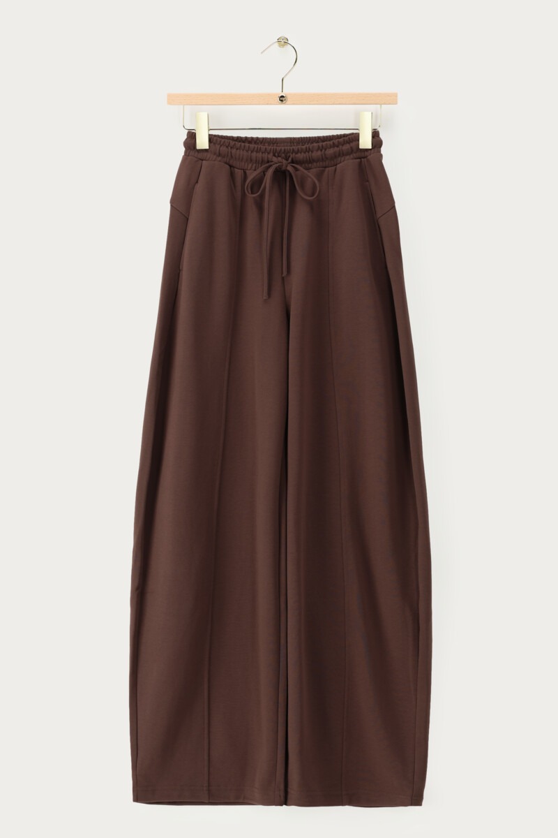 Brown jogger trousers | My Jewellery