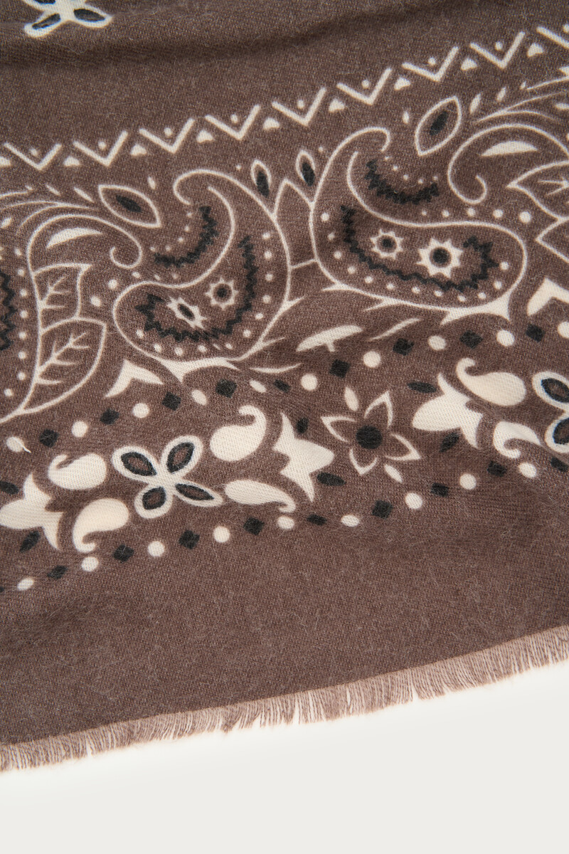 Brown large scarf with paisley print | My Jewellery