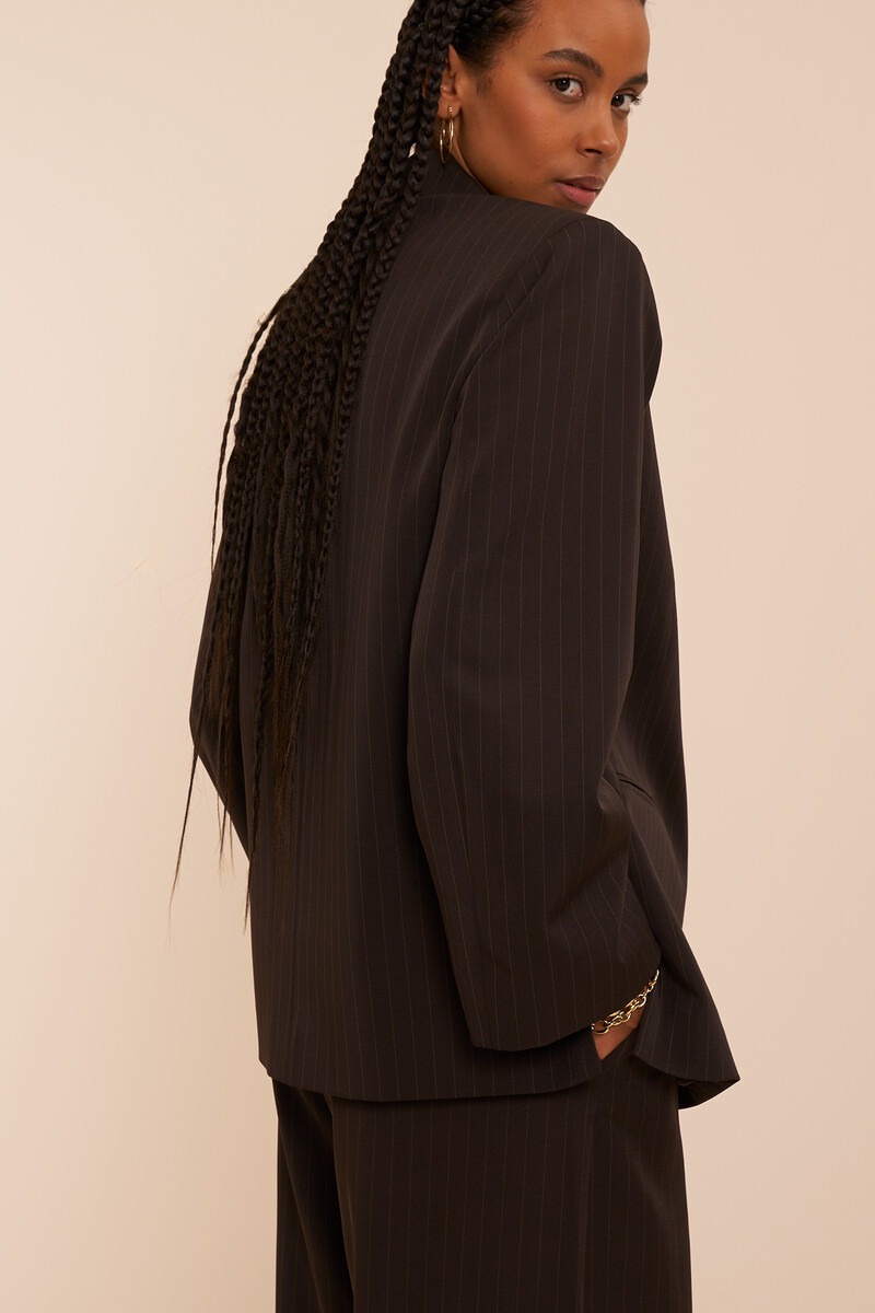 Brown oversized blazer with pinstripes | My Jewellery