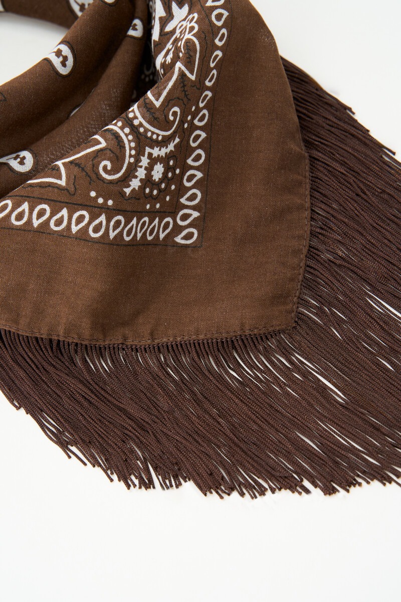 Brown scarf with paisley print and fringes | My Jewellery