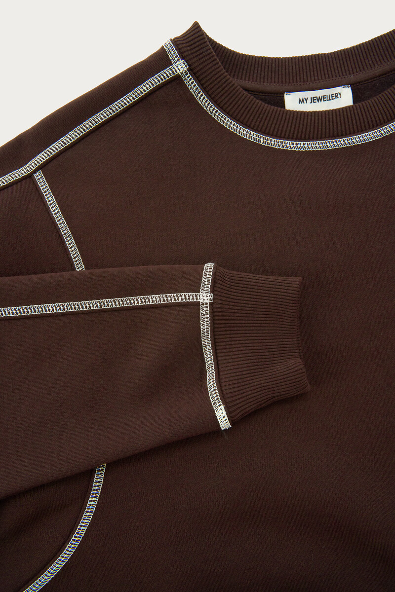 Brown sweater with contrast stitching | My Jewellery