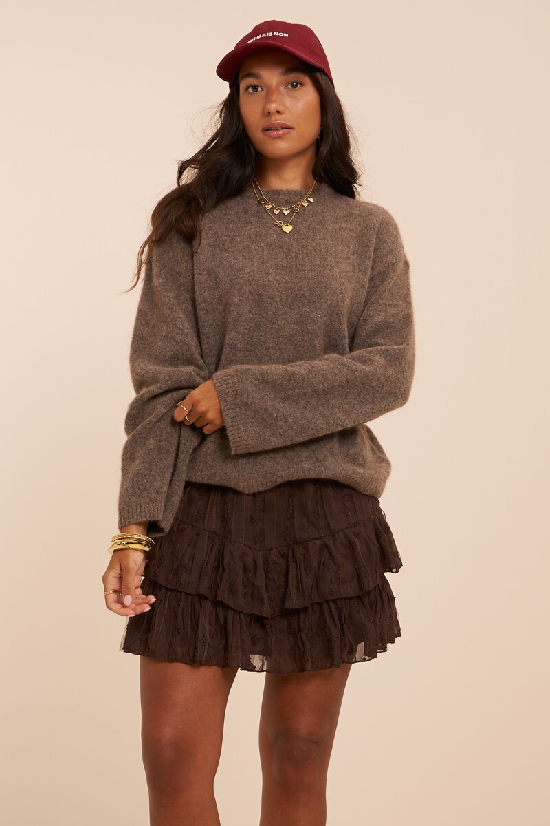 Brauner Pullover mit Rundhalsausschnitt