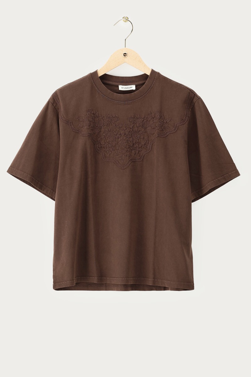 Brown T-shirt with embroidery and acid wash | My Jewellery
