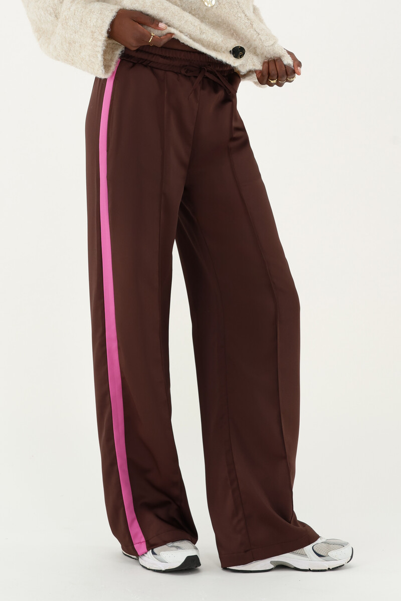 Brown trousers in satin look with pintuck | My Jewellery