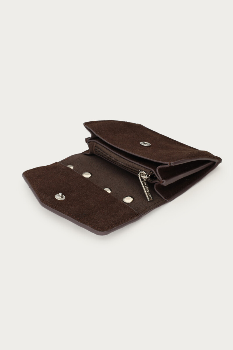 Brown wallet with studs | My Jewellery