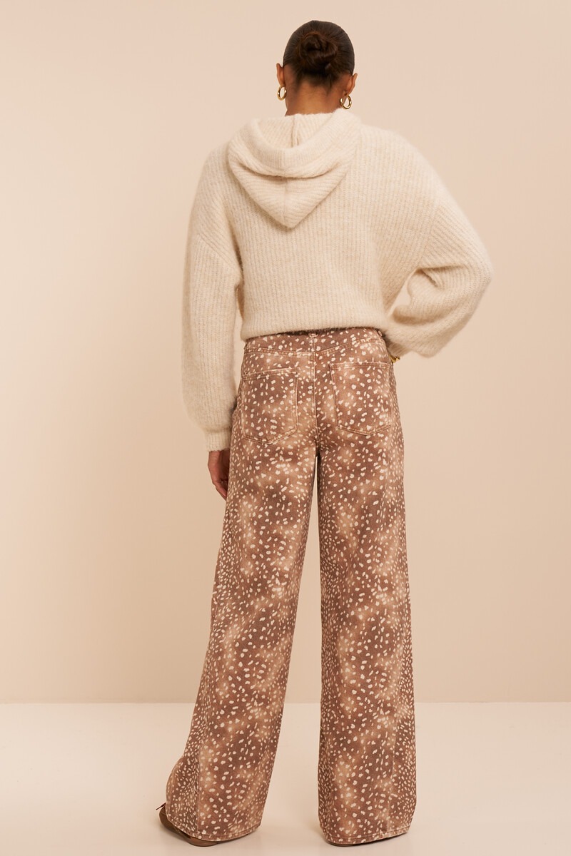 Brown wide leg jeans with animal print | My Jewellery