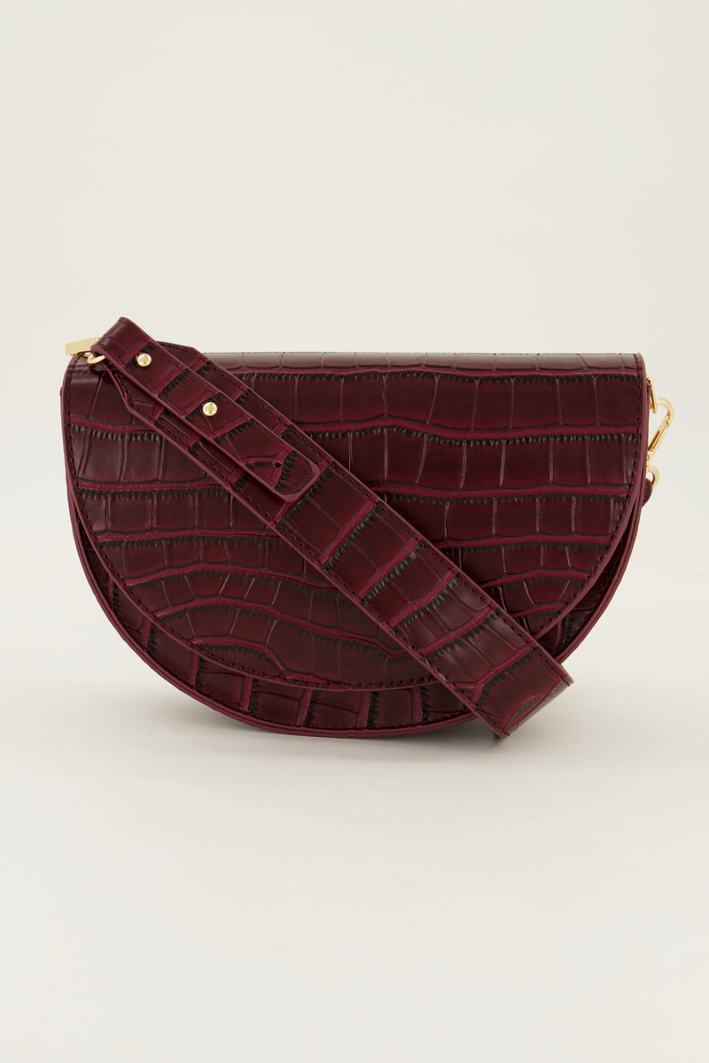 Burgundy half moon crossbody tas met croco print