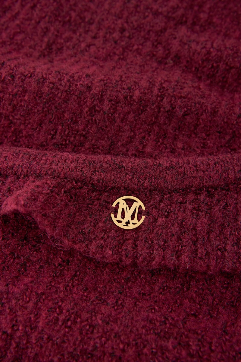 Burgundy hooded scarf | My Jewellery