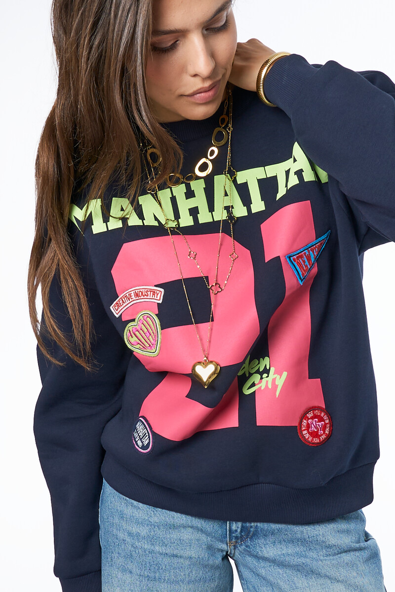 Dark blue sweater Manhattan with patch | My Jewellery