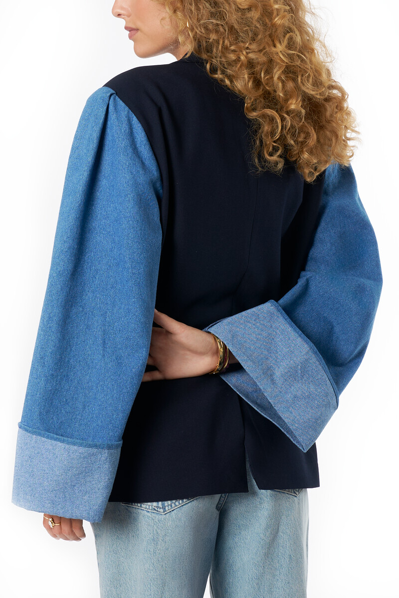 Dark blue oversized blazer with denim sleeves | My Jewellery