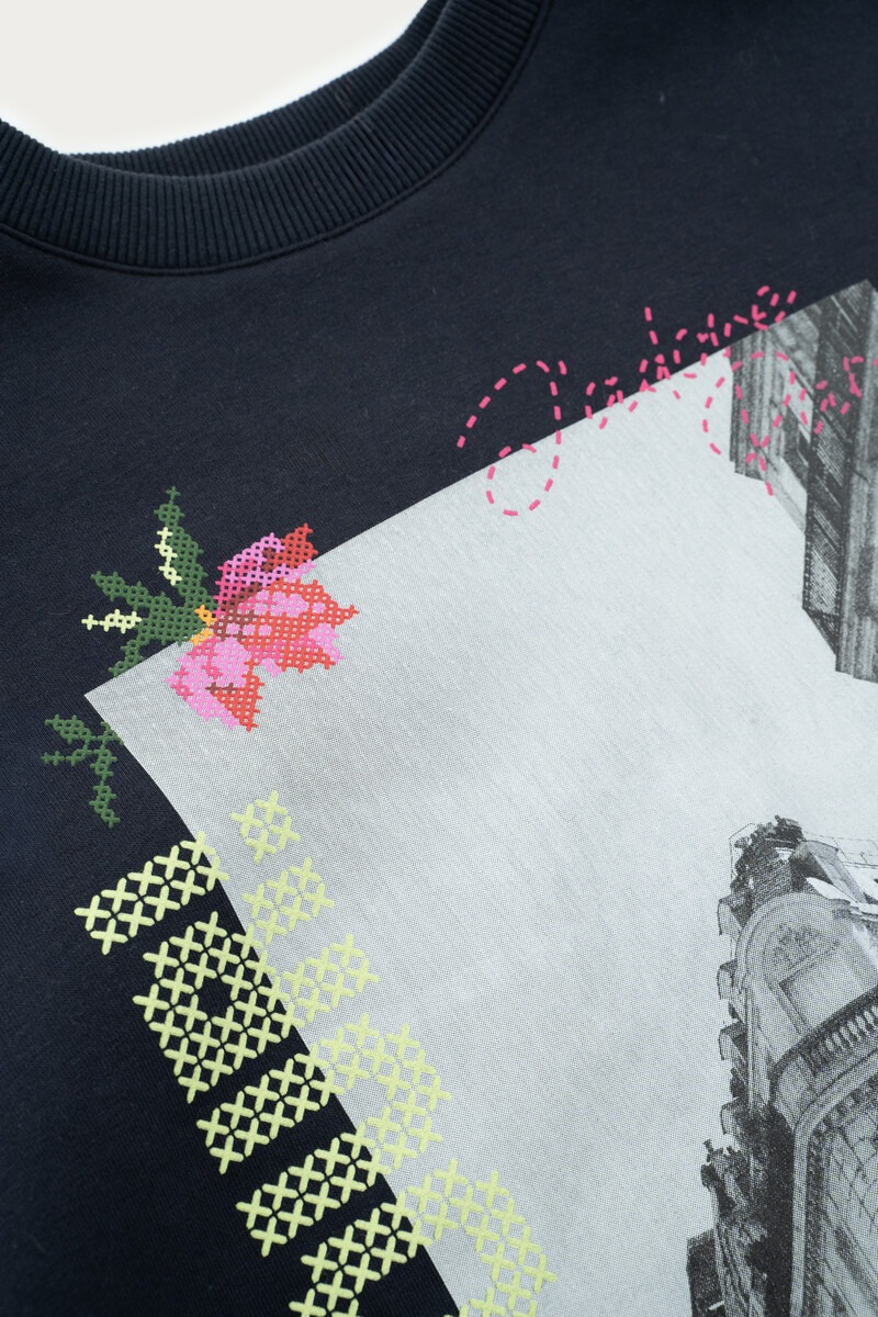 Dark blue sweater with flowers 'Bonjour' | My Jewellery