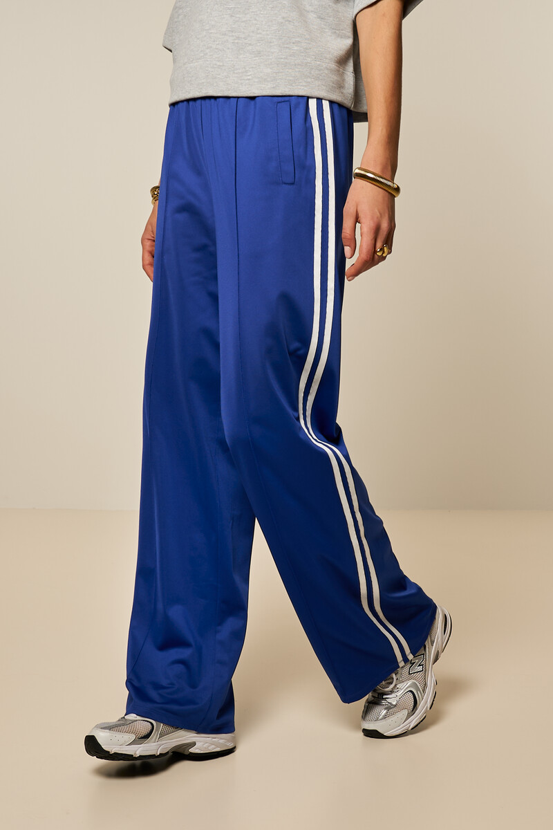Dark blue wide jogger trousers with stripes | My Jewellery