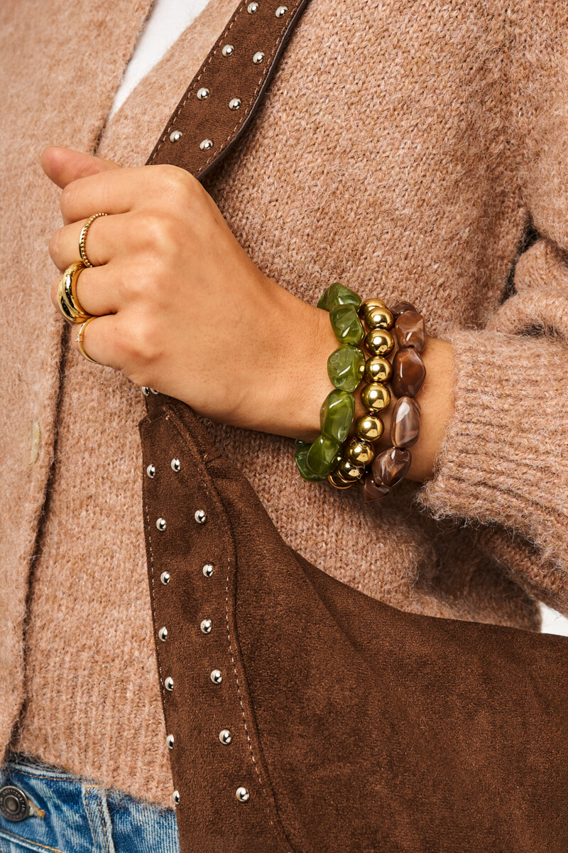 Green bracelet with oval beads | MYyJewellery