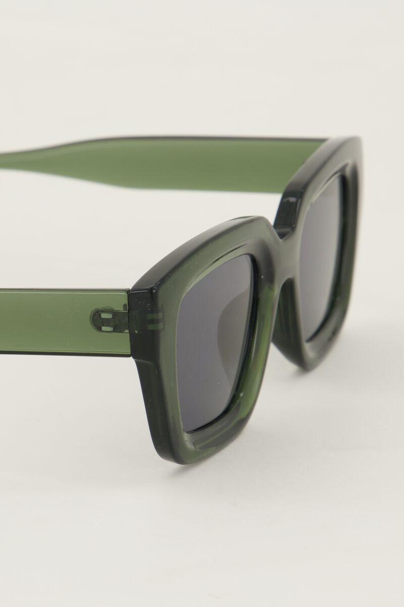 Dark green retro sunglasses | My Jewellery
