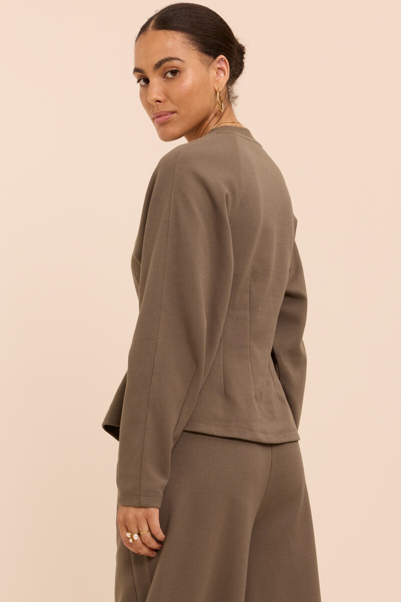 Dark green sweater with barrel sleeves | My Jewellery