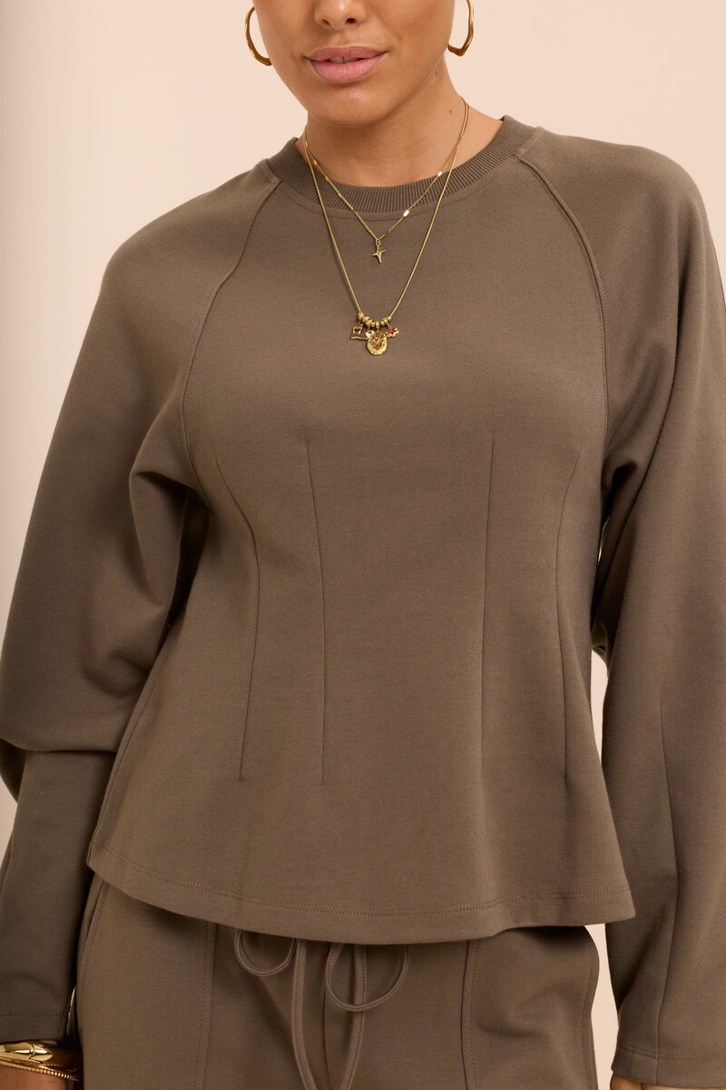 Dark green sweater with barrel sleeves | My Jewellery