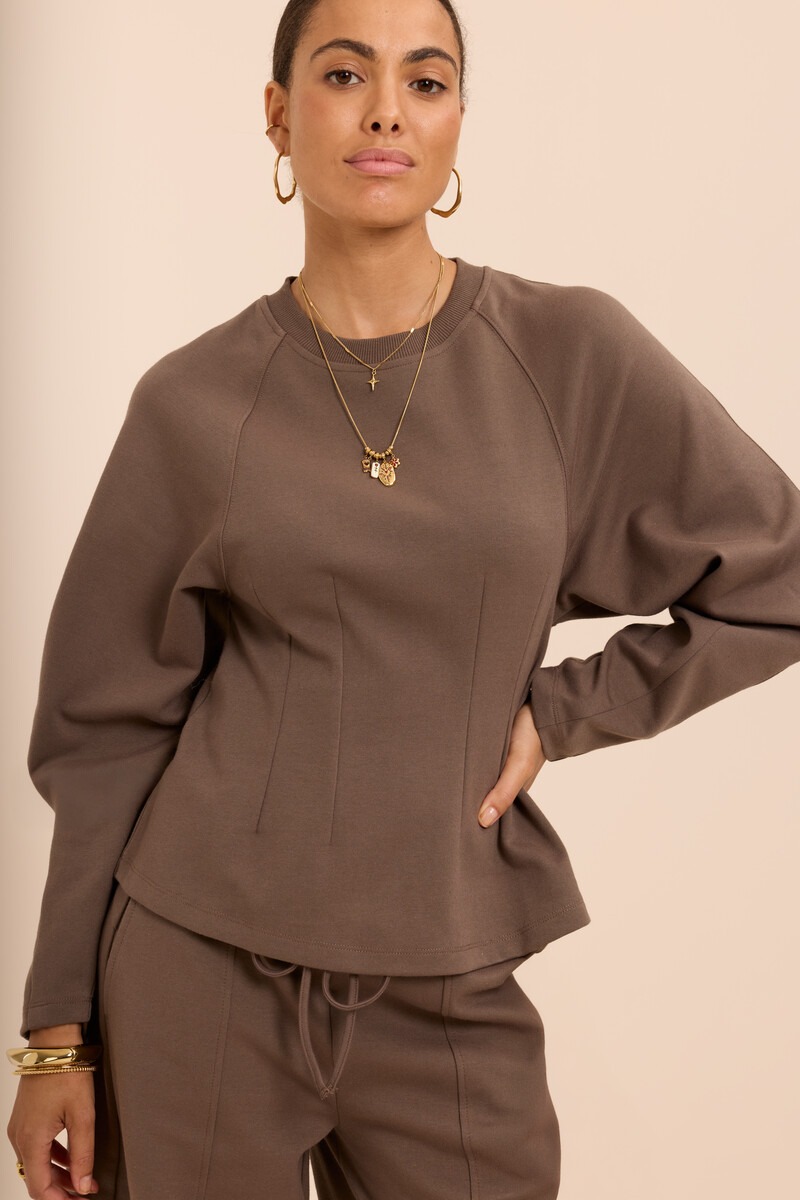 Dark green sweater with barrel sleeves | My Jewellery