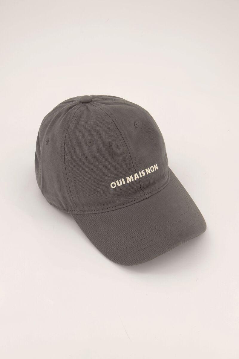 Dark grey cap "Oui mais non" | My Jewellery