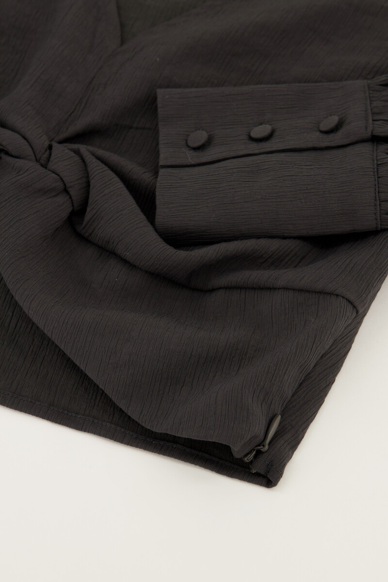 Dark grey top with knot & structure | My Jewellery