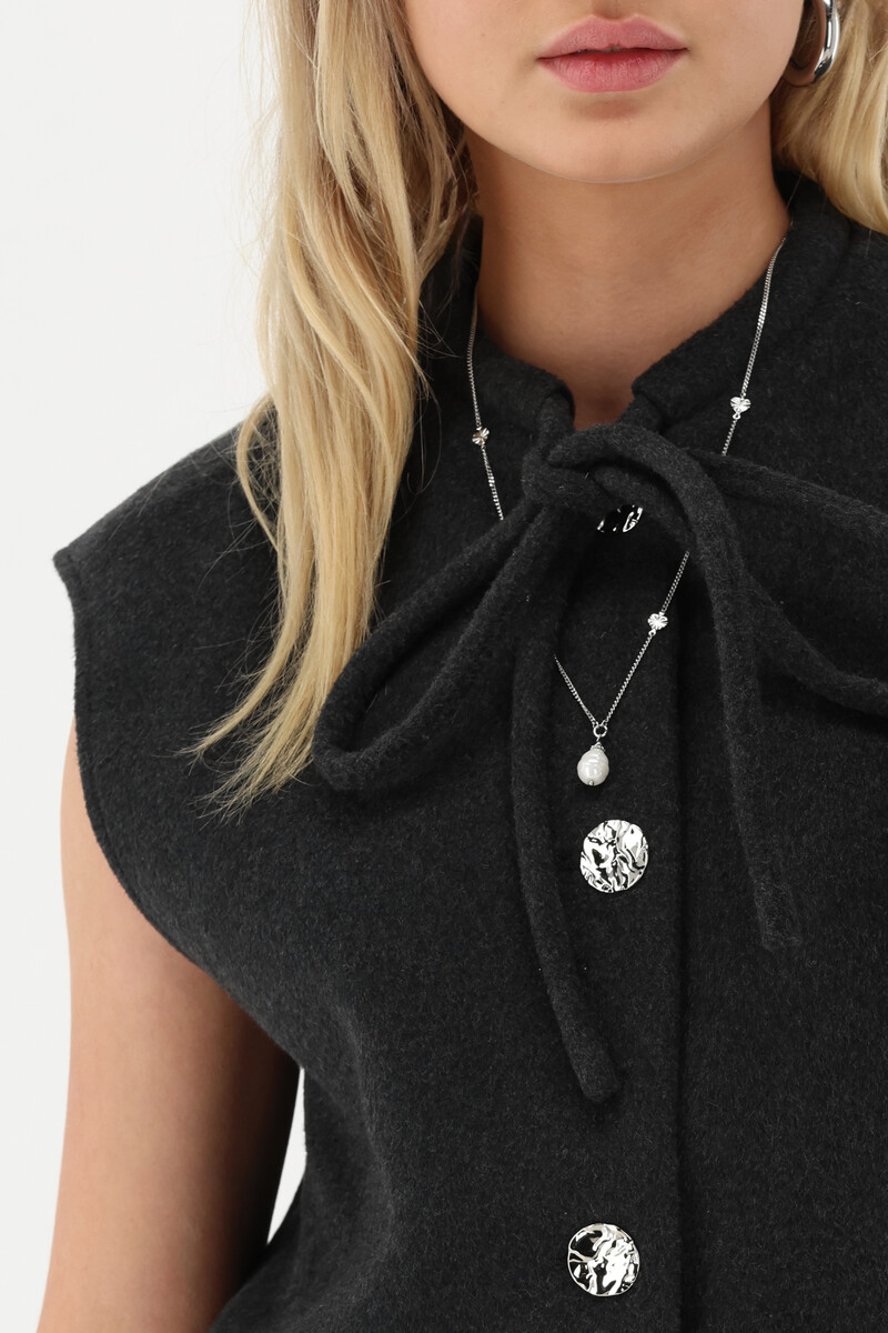 Dark grey wool  with buttons | My Jewellery