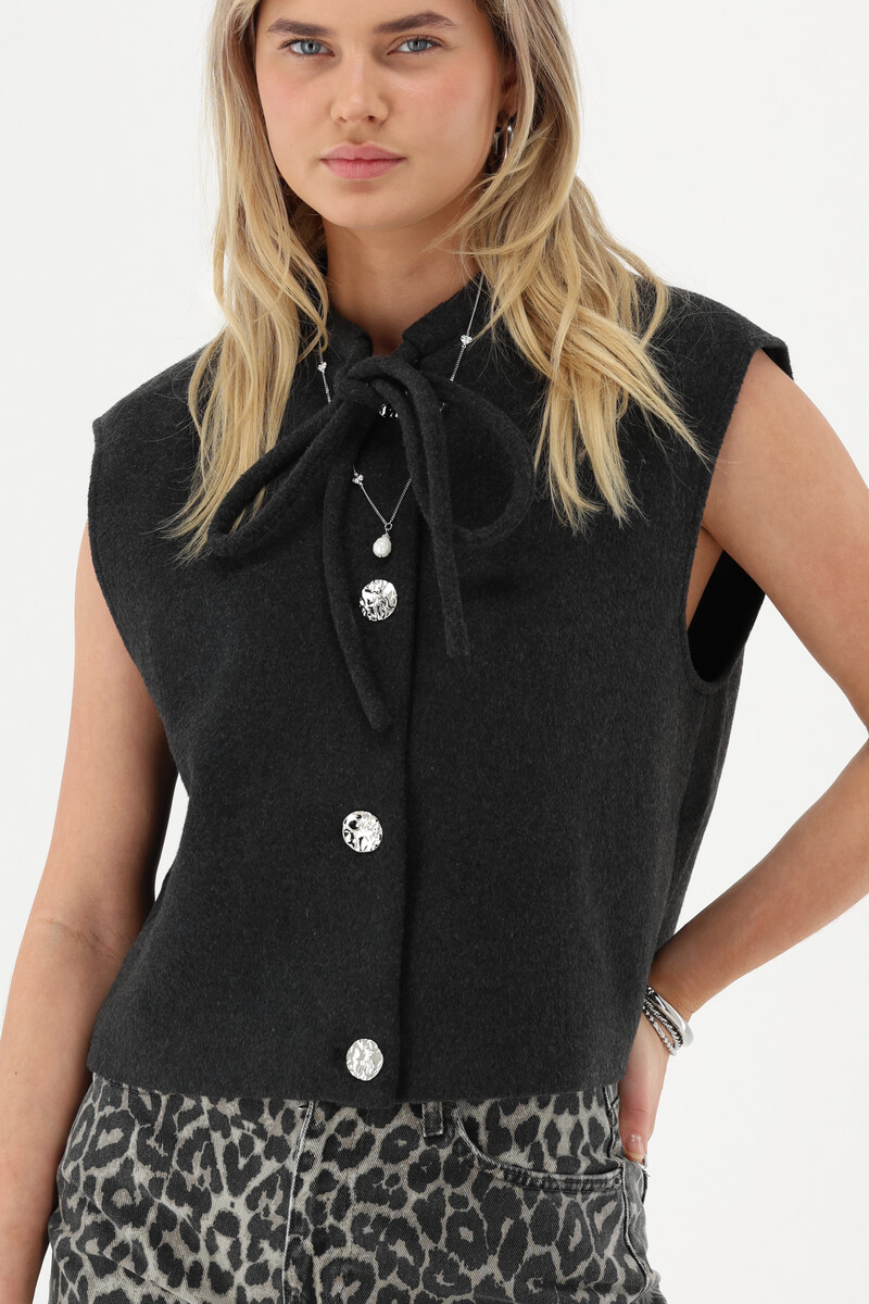 Dark grey wool  with buttons | My Jewellery